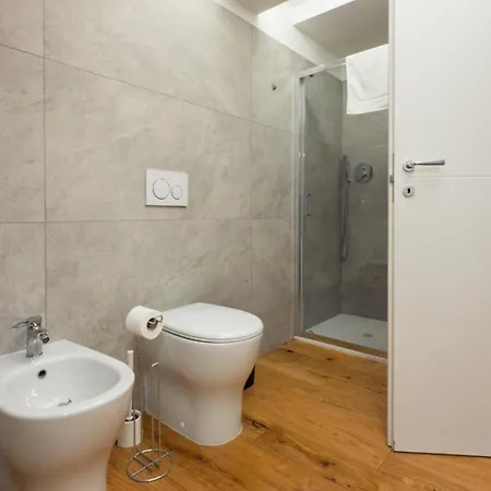 Ideal Rent - De Sanctis 61 Apartment *